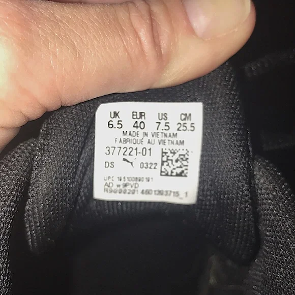Puma Running Shoes NWOT ❤️🖤 - Picture 8 of 8